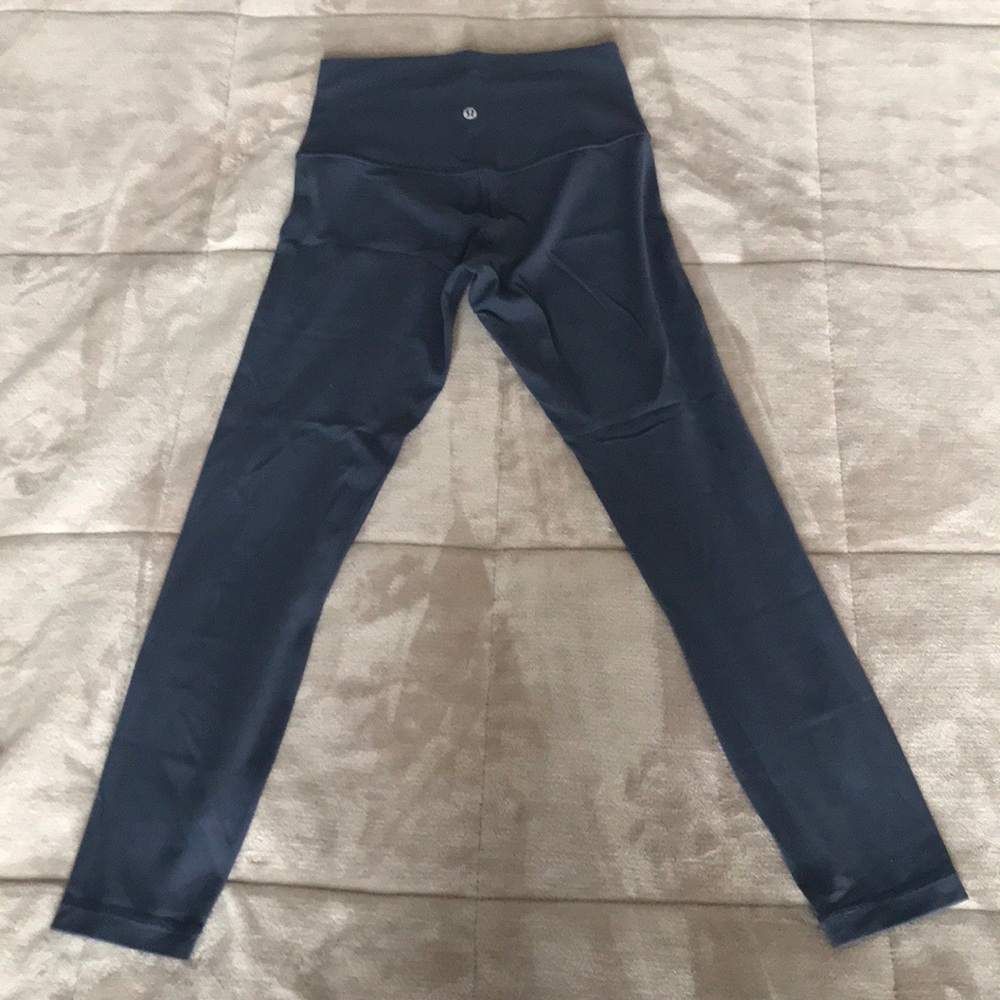 Shadow Blue 25” Lululemon Aligns